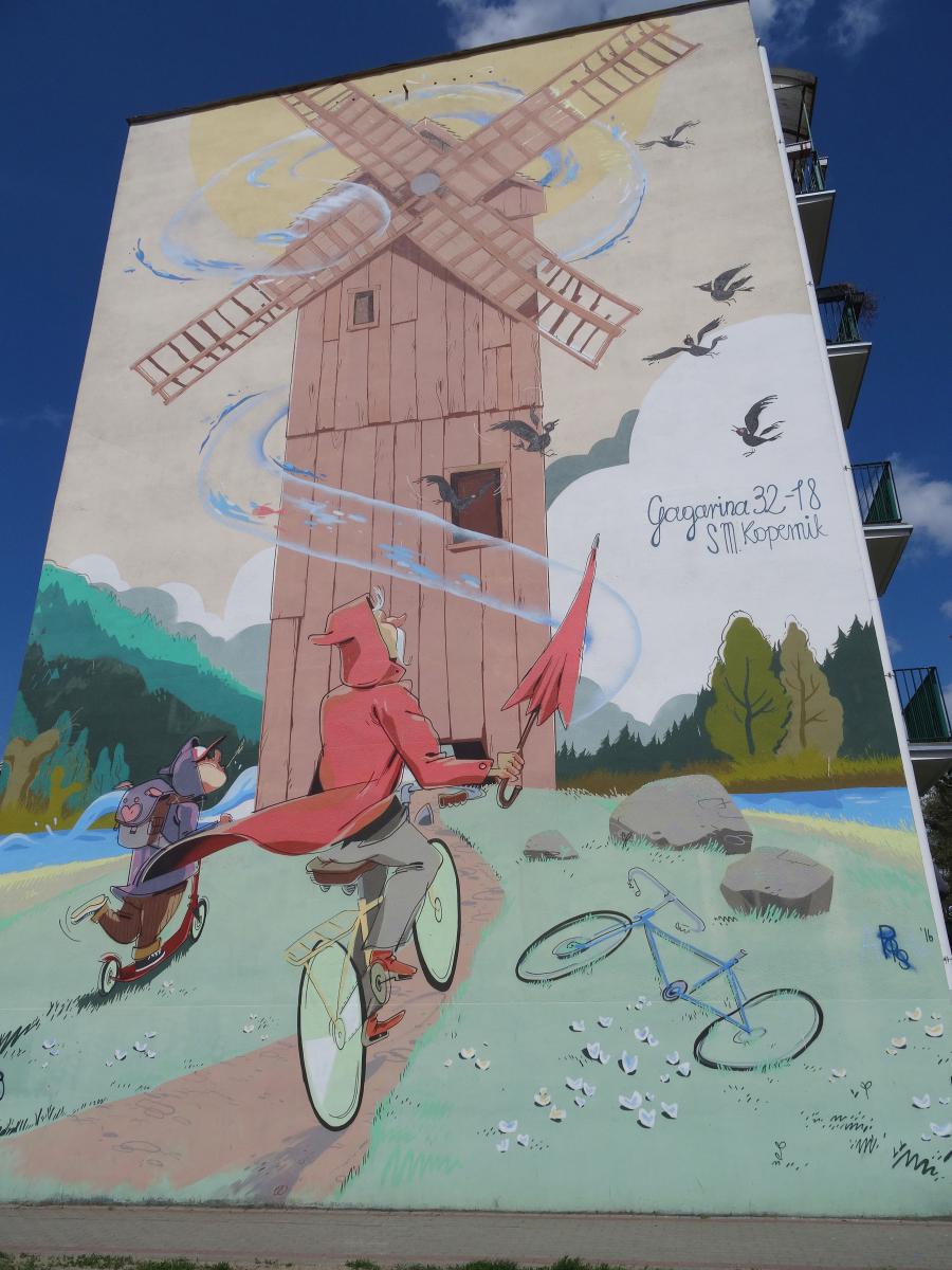 Mural 1 Mural na ścianie bloku