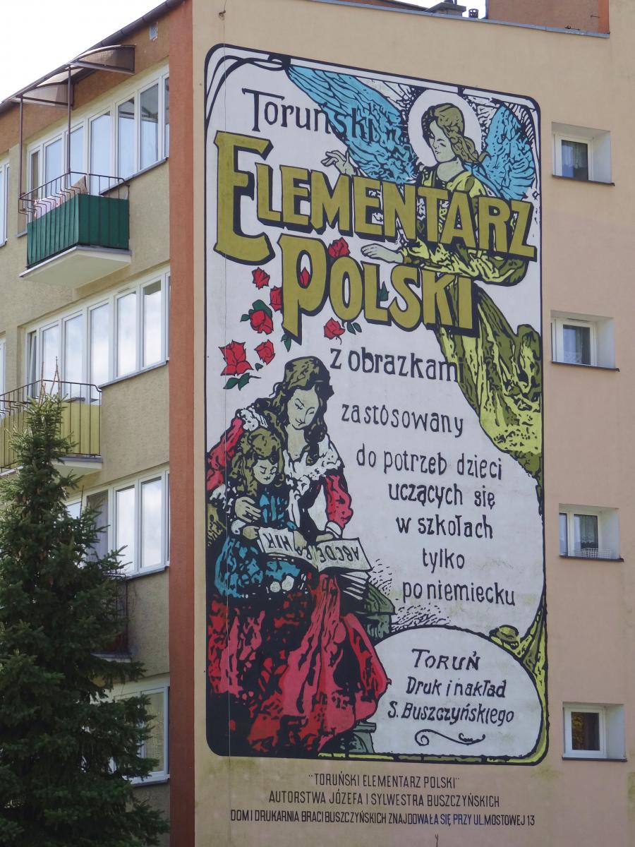 Mural 6 Mural na ścianie budynku