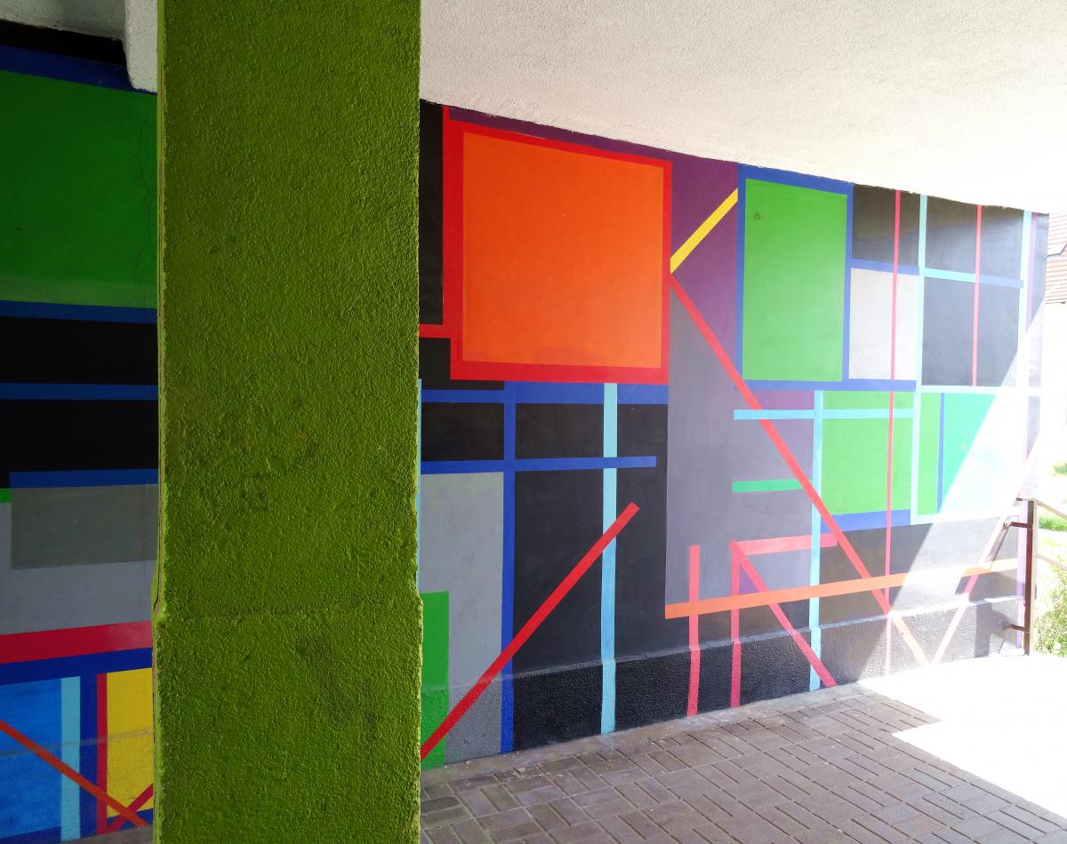 Mural Mural w przejściu